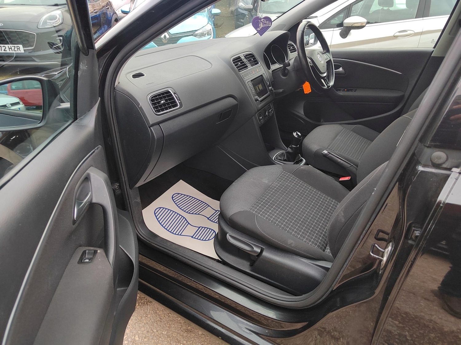 Used Volkswagen Polo 2017 for sale - 76493825: Photo 11