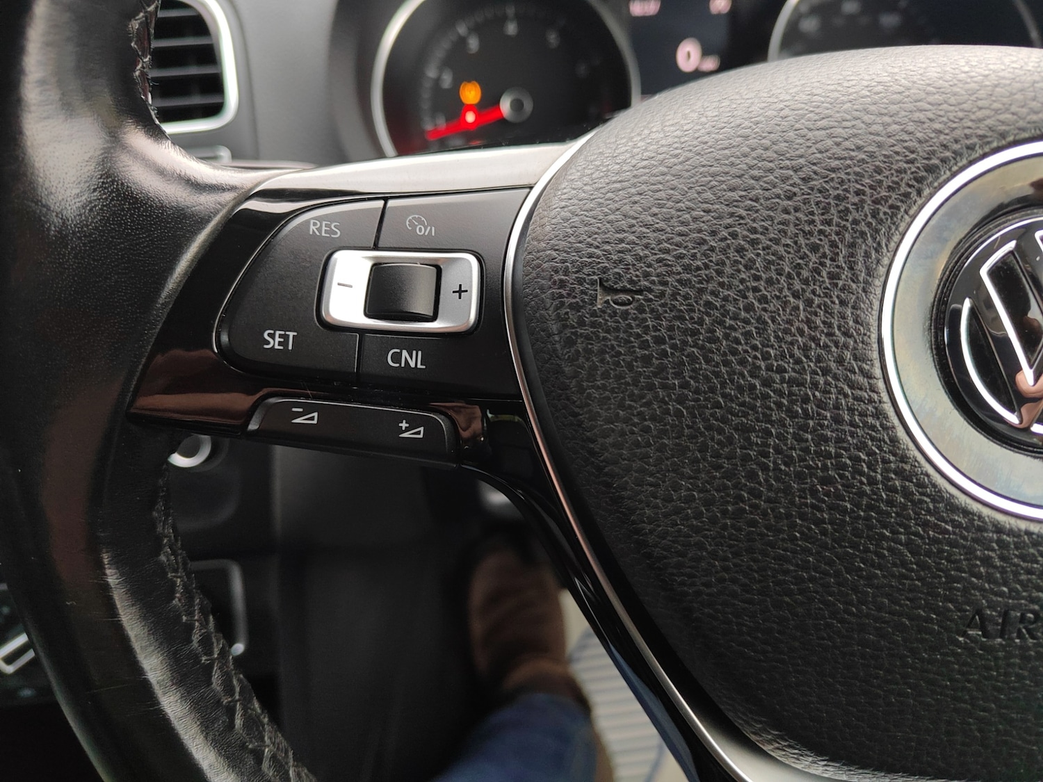 Used Volkswagen Polo 2017 for sale - 76493825: Photo 16