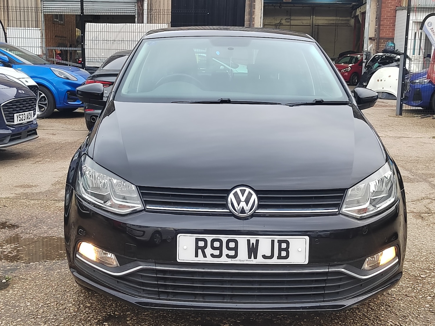 Used Volkswagen Polo 2017 for sale - 76493825: Photo 7