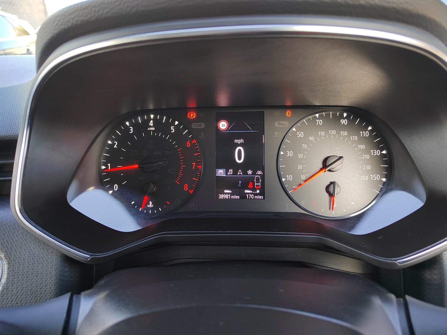 Used Renault Clio 2020 for sale - 76353693: Photo 14