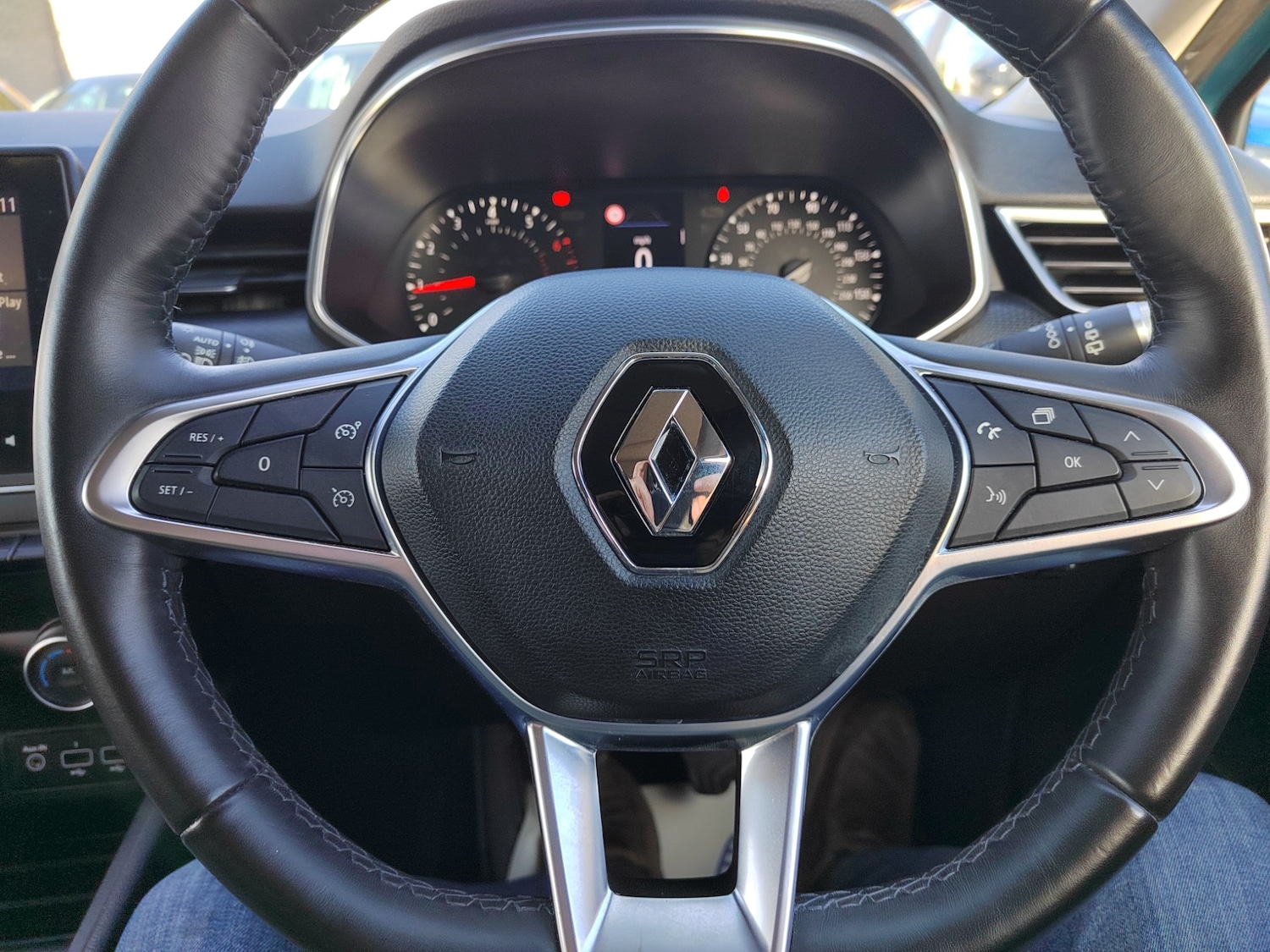 Used Renault Clio 2020 for sale - 76353693: Photo 15