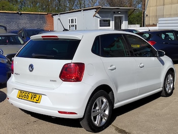 Used Volkswagen Polo 2016 for sale - 78150184: Photo