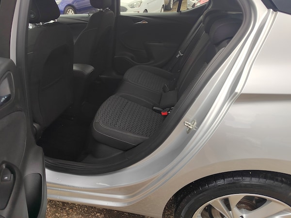 Used Vauxhall Astra 2018 for sale - 75034965: Photo 12