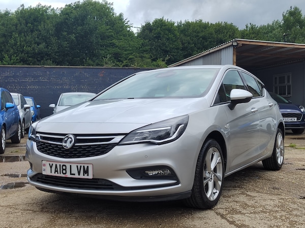 Used Vauxhall Astra 2018 for sale - 75034965: Photo 1