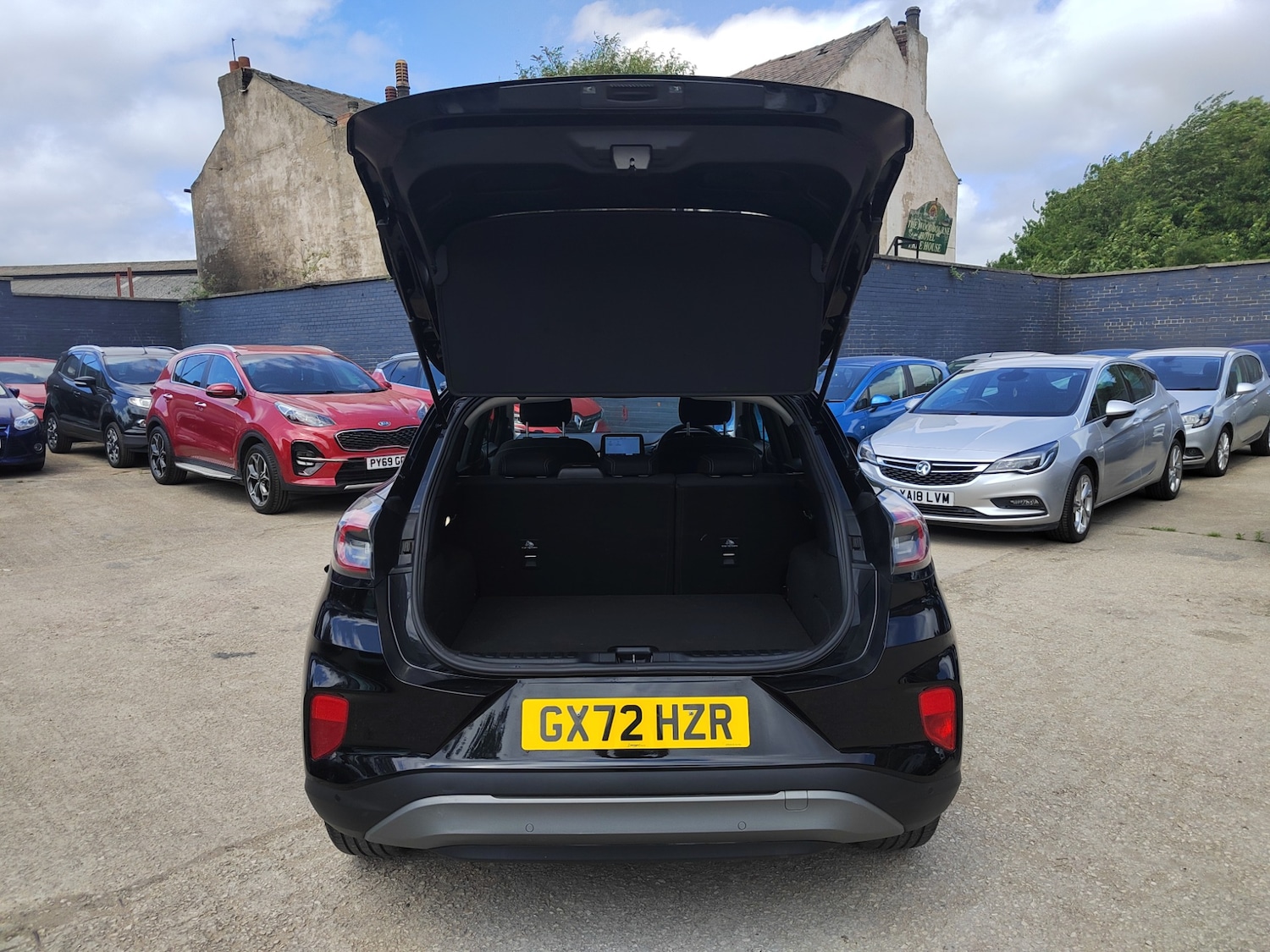Vehicle 28