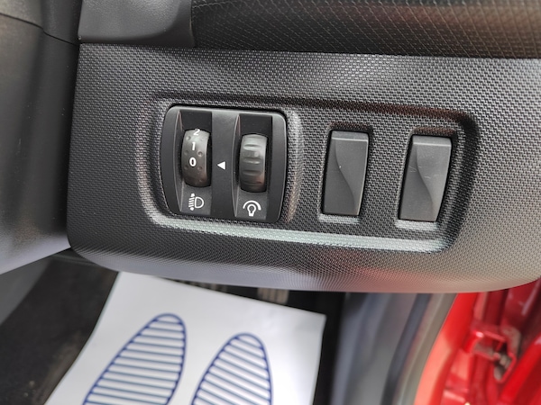 Used Renault Clio 2015 for sale - 75396092: Photo 18