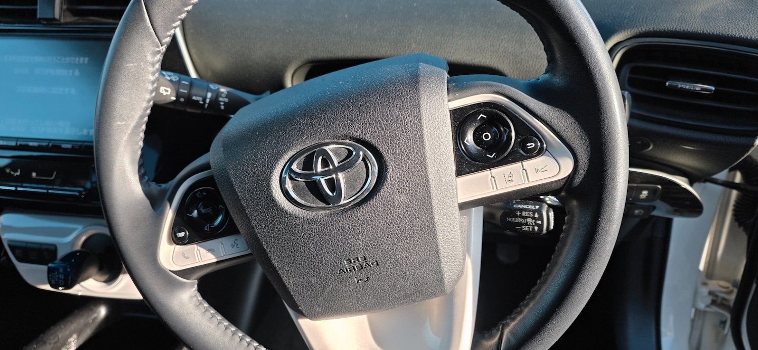 Used Toyota Prius 2018 for sale - 76830342: Photo 10