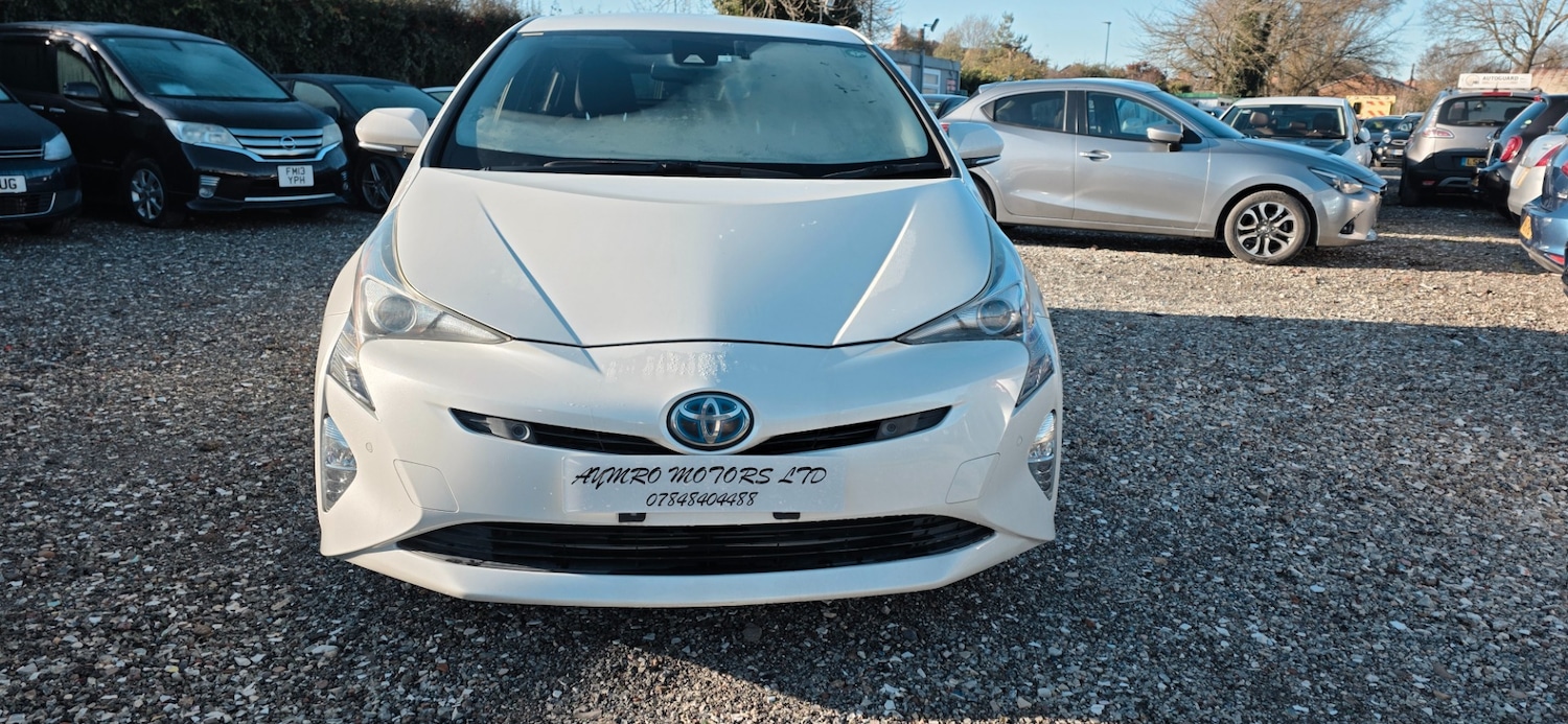 Used Toyota Prius 2018 for sale - 76830342: Photo 3