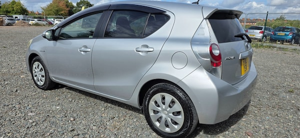 Used Toyota Aqua 2014 for sale - 75241863: Photo 5