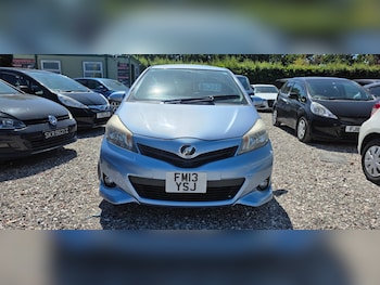 Used Toyota Yaris 2013 for sale - 75263168: Photo