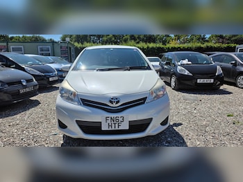 Used Toyota Yaris 2013 for sale - 75231601: Photo