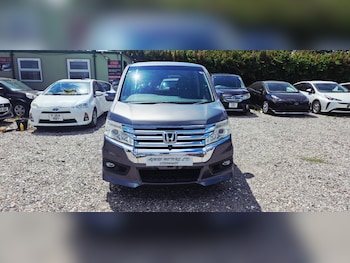 Used Honda Stepwagon 2012 for sale - 79331593: Photo