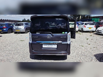 Used Honda Stepwagon 2012 for sale - 79331593: Photo