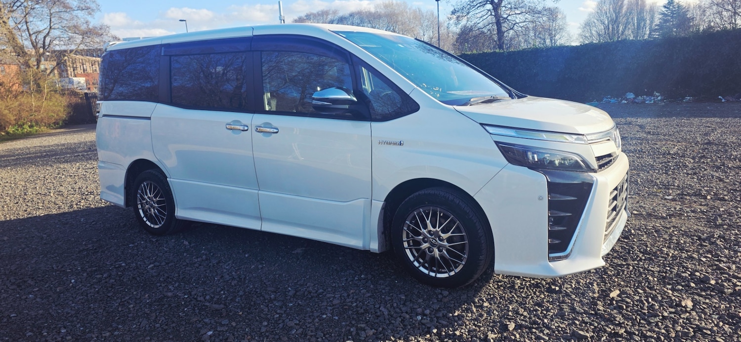 Used Toyota Voxy 2018 for sale - 77896348: Photo 5
