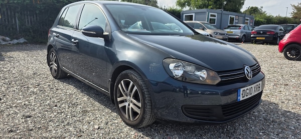 Used Volkswagen Golf 2010 for sale - 76007257: Photo 1