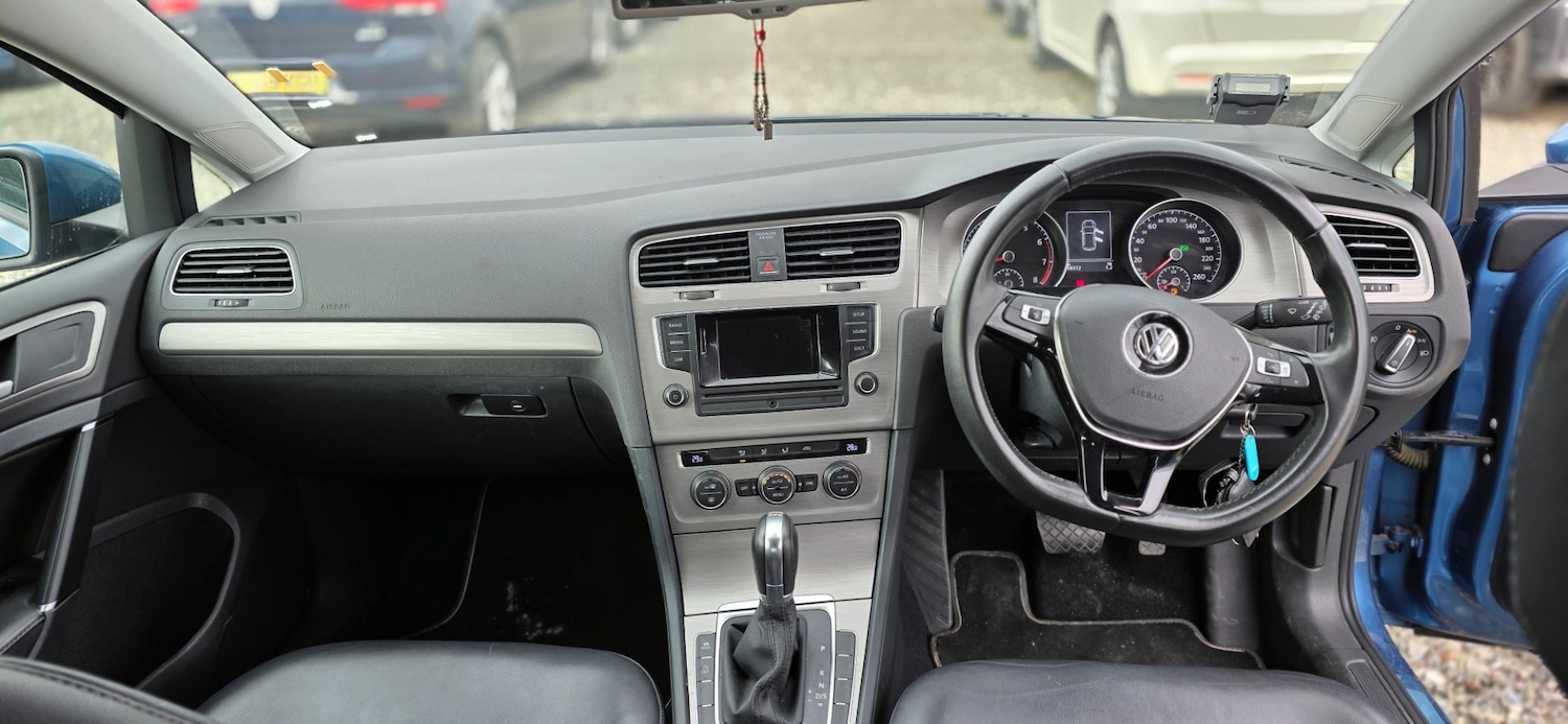 Used Volkswagen Golf 2015 for sale - 77635827: Photo 10