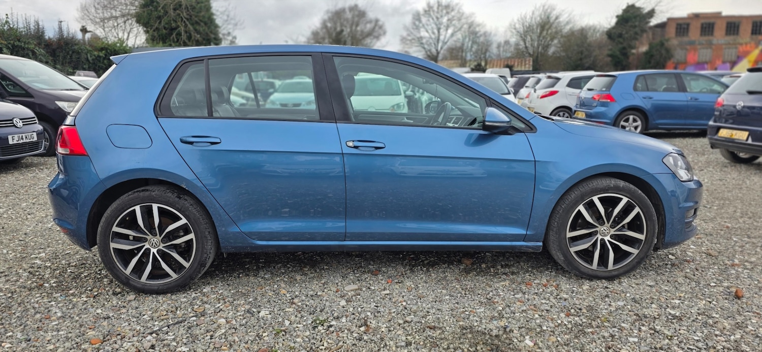 Used Volkswagen Golf 2015 for sale - 77635827: Photo 4