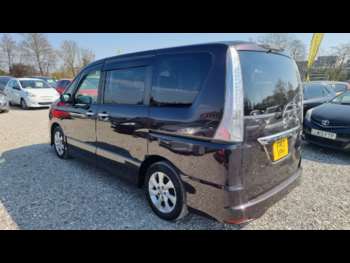 Used Nissan Serena  for sale - 74259832: Photo