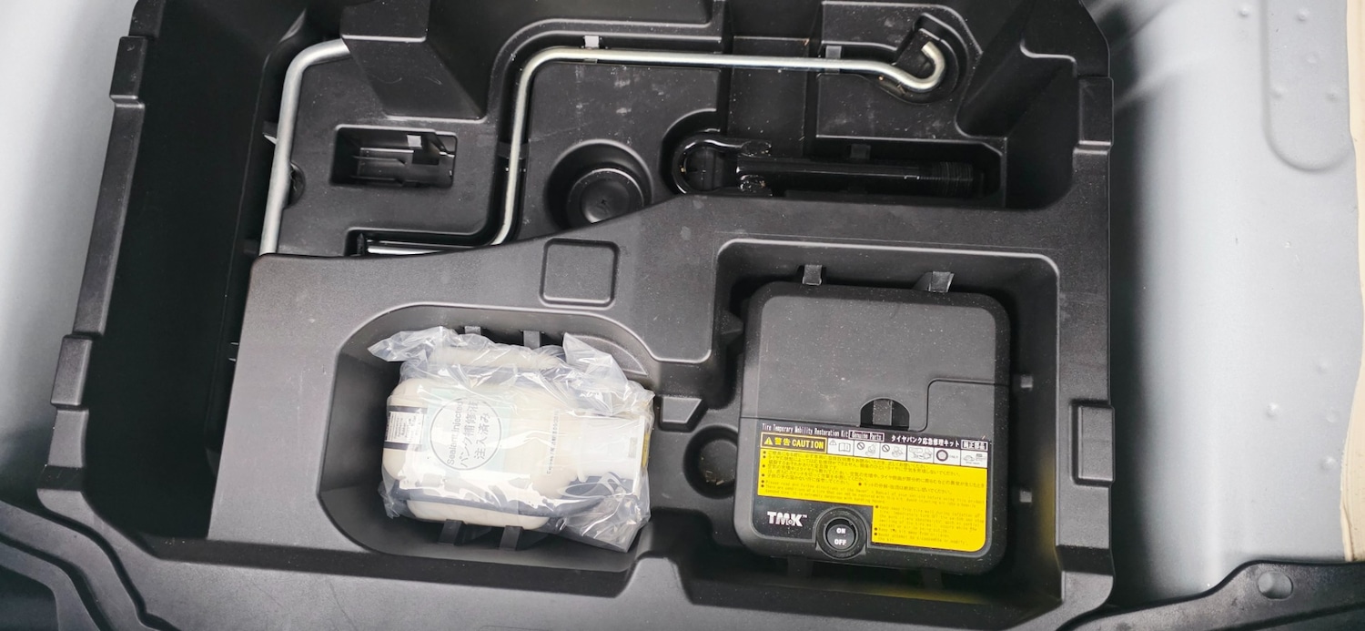 Used Toyota Aqua 2024 for sale - 76412582: Photo 10