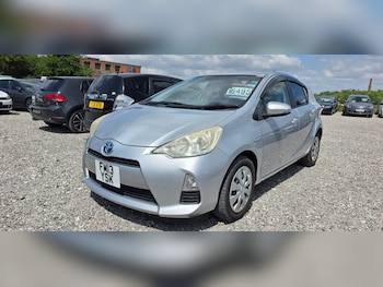 Used Toyota Aqua 2013 for sale - 75241852: Photo