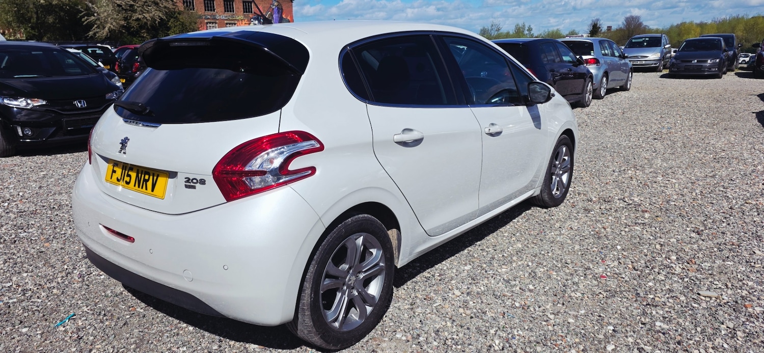 Used Peugeot 208 2015 for sale - 78211815: Photo 4