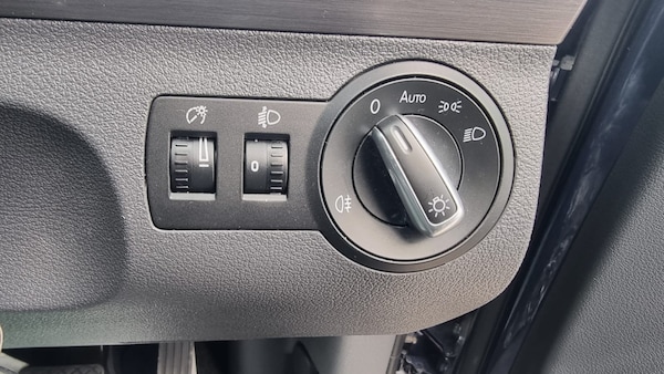 Used Volkswagen Touran for sale - 76207180: Photo 10