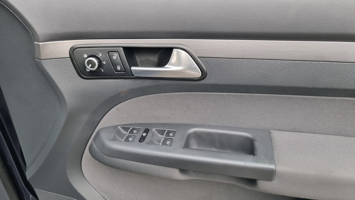 Used Volkswagen Touran for sale - 76207180: Photo 13