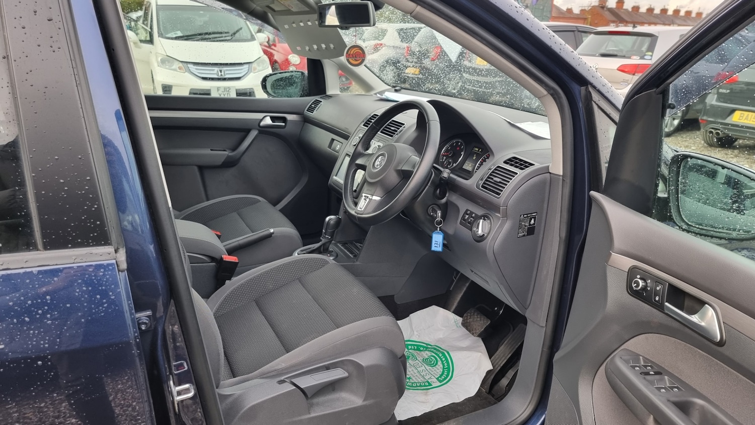 Used Volkswagen Touran for sale - 76207180: Photo 14