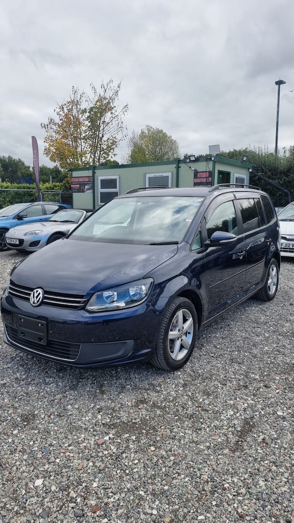 Used Volkswagen Touran for sale - 76207180: Photo 1