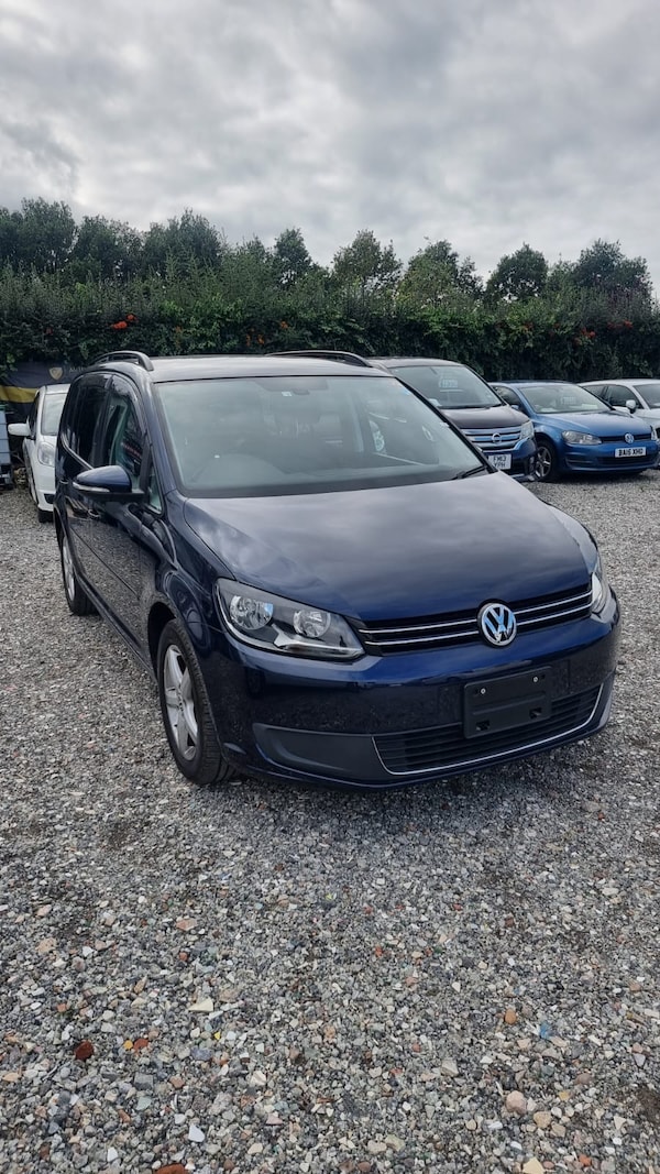 Used Volkswagen Touran for sale - 76207180: Photo 2