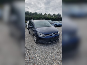 Used Volkswagen Touran for sale - 76207180: Photo 2
