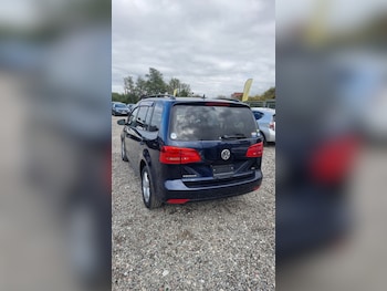 Used Volkswagen Touran for sale - 76207180: Photo 3
