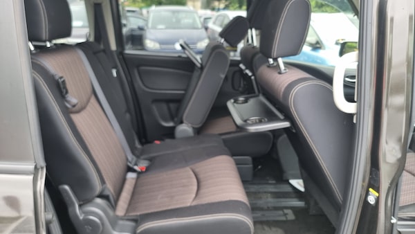 Used Nissan Serena 2025 for sale - 74683238: Photo 15