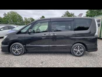 Used Nissan Serena  for sale - 74683238: Photo