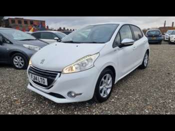 Used Peugeot 208 2014 for sale - 73206266: Photo