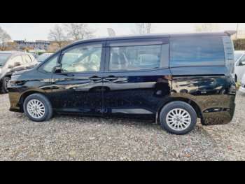 Used Toyota Voxy 2015 for sale - 72098165: Photo