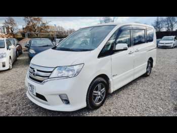 Used Nissan Serena 2013 for sale - 74045048: Photo