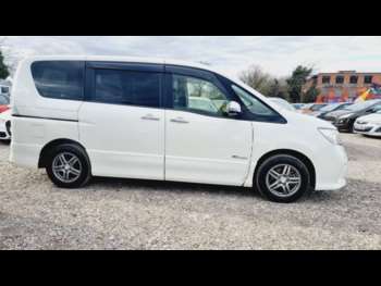 Used Nissan Serena 2013 for sale - 74045048: Photo