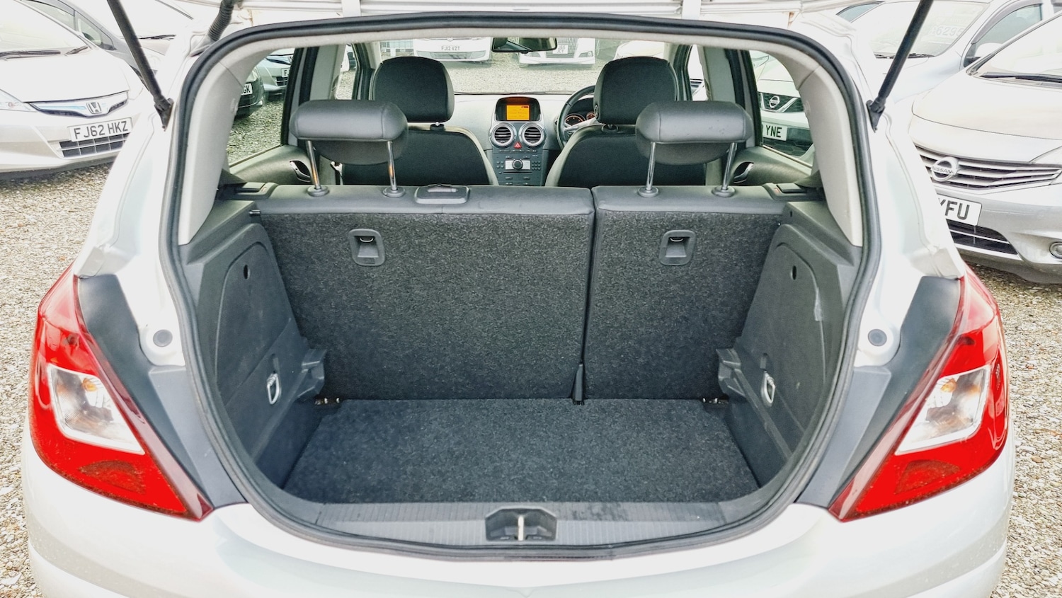 Used Vauxhall Corsa for sale - 76413067: Photo 10