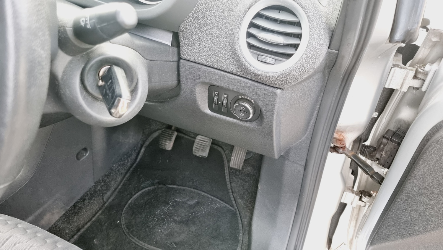 Used Vauxhall Corsa for sale - 76413067: Photo 12