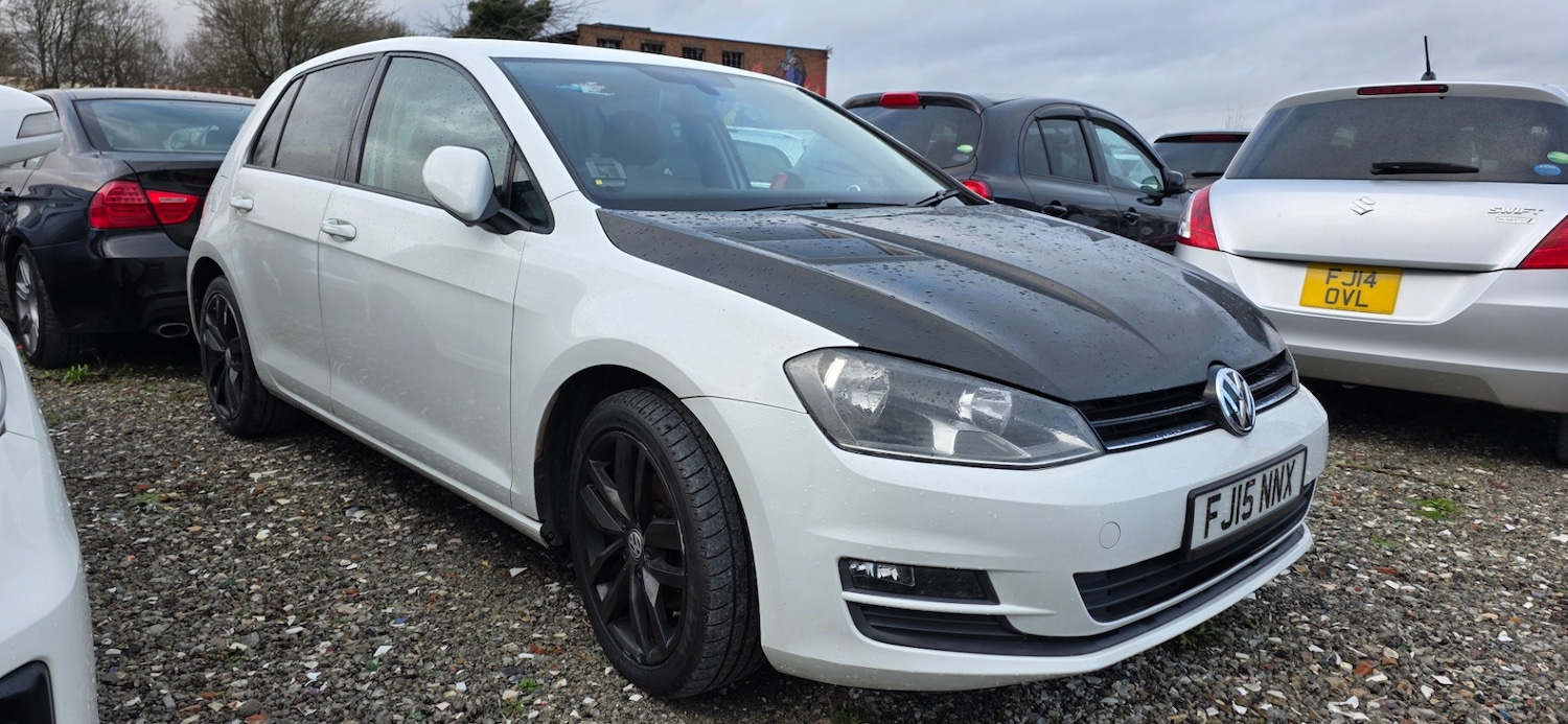 Used Volkswagen Golf 2015 for sale - 76853888: Photo 1