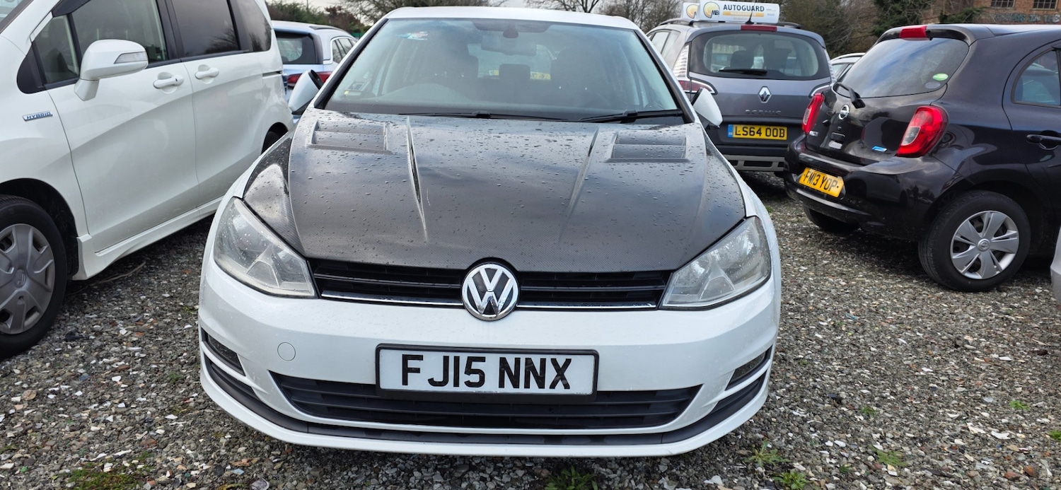 Used Volkswagen Golf 2015 for sale - 76853888: Photo 2