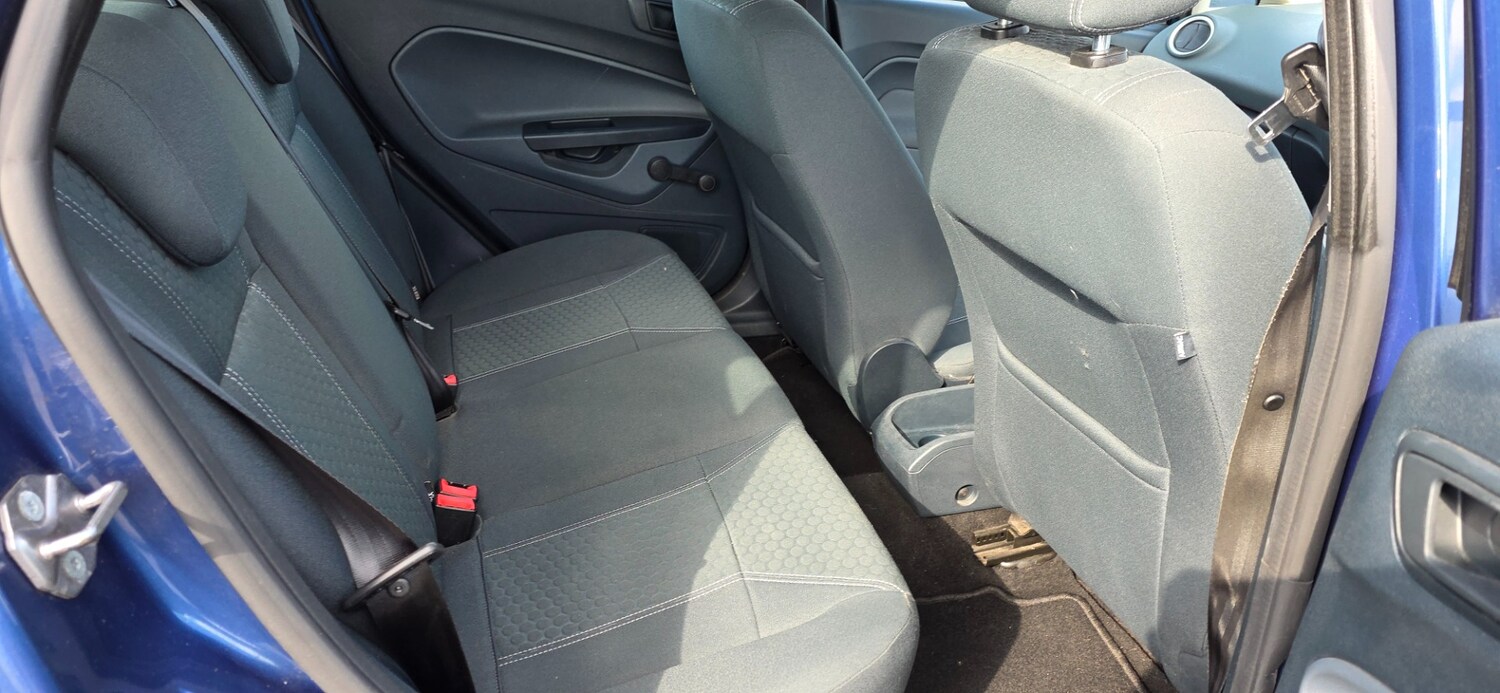 Used Ford Fiesta 2010 for sale - 76114071: Photo 12