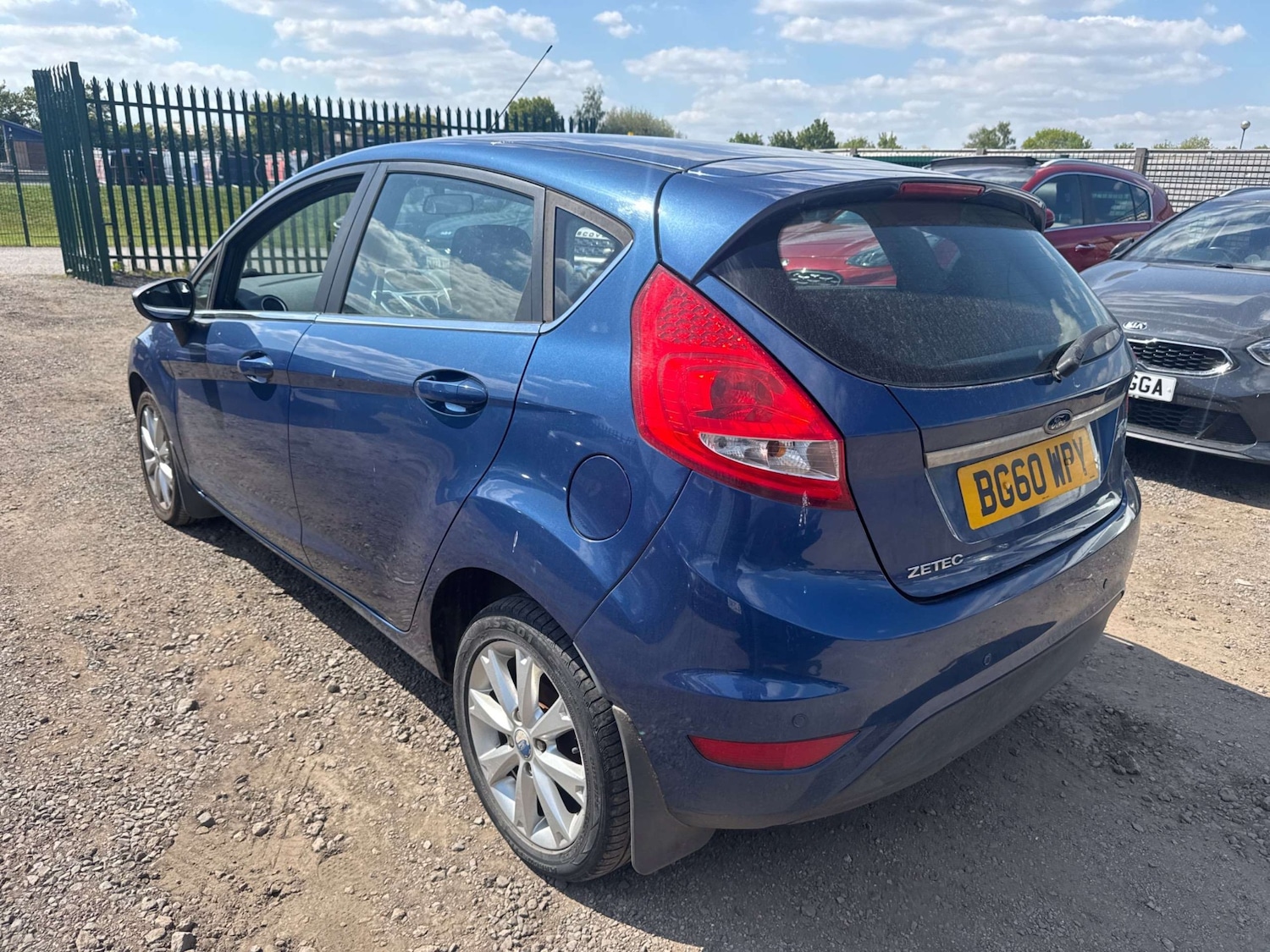 Used Ford Fiesta 2010 for sale - 76114071: Photo 6