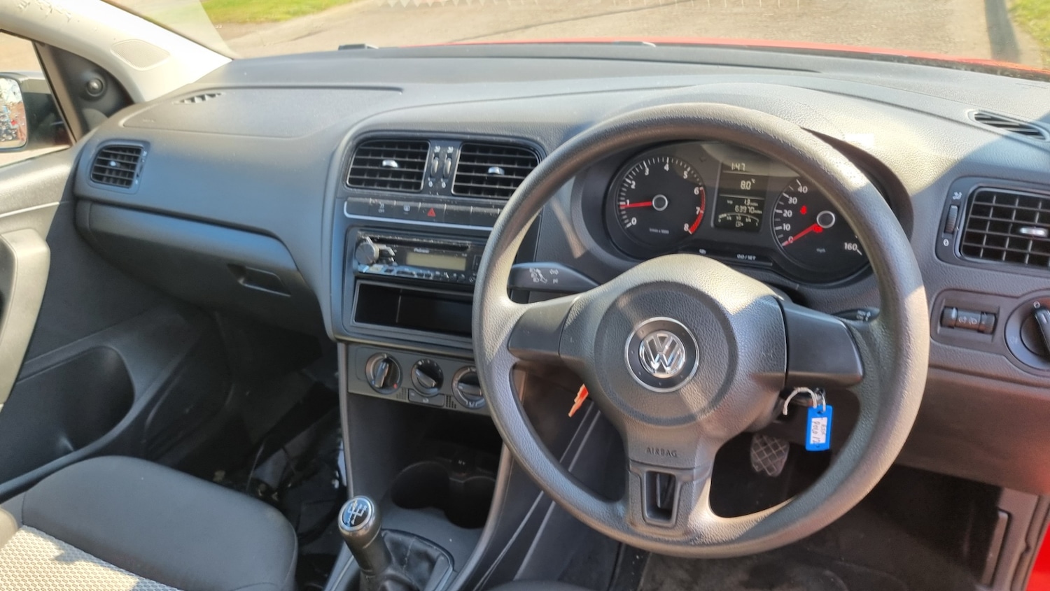 Used Volkswagen Polo for sale - 76412674: Photo 11