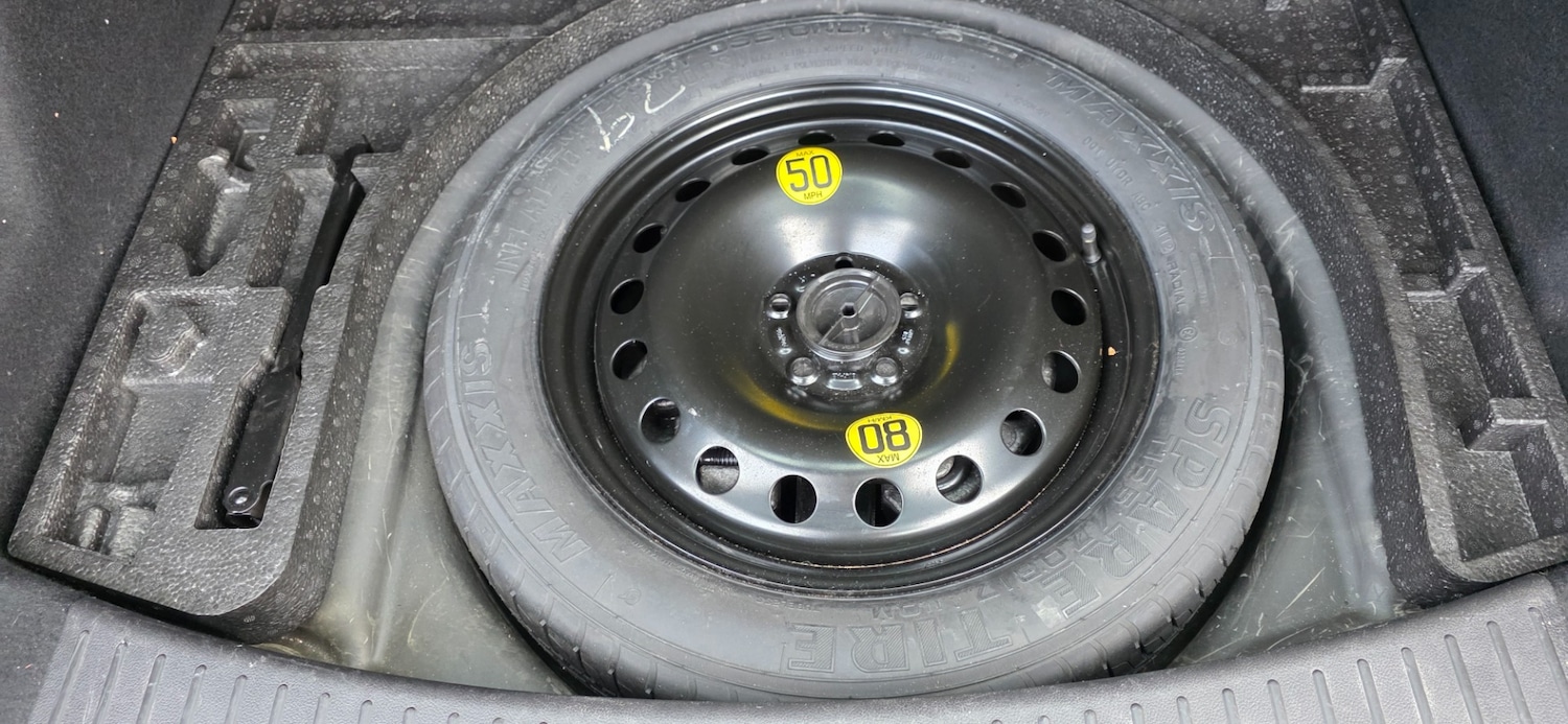 Used Ford Kuga 2013 for sale - 76853881: Photo 21