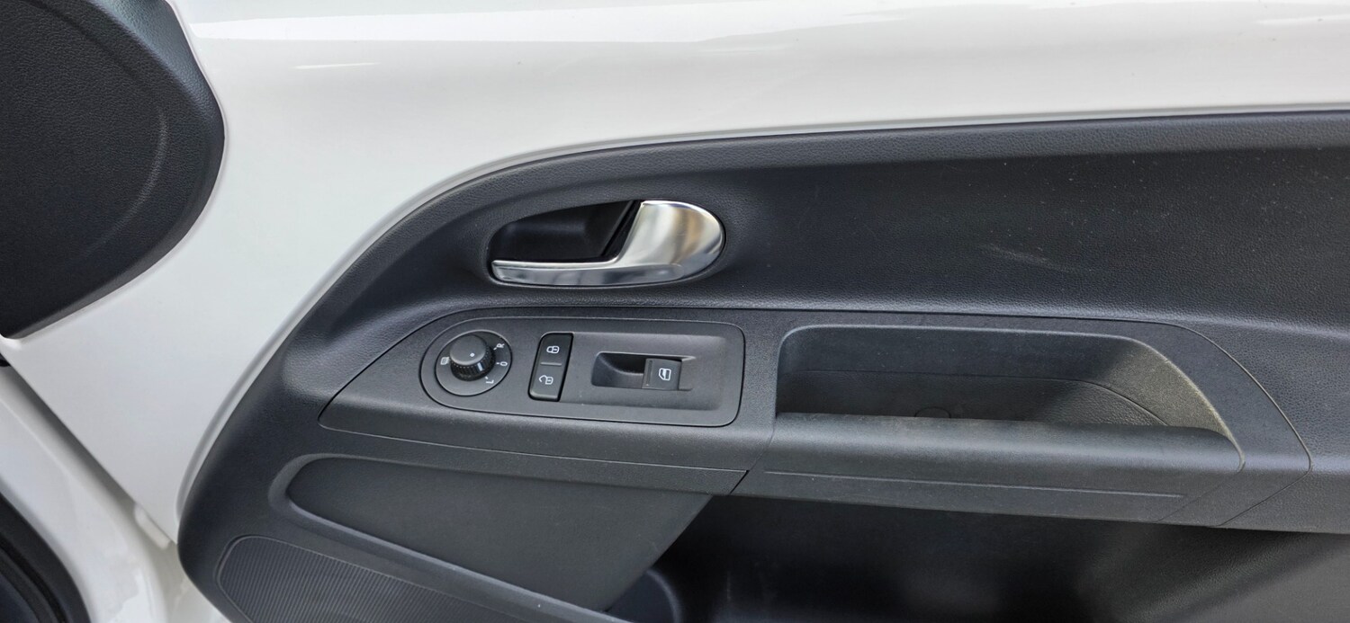 Used Volkswagen up! 2012 for sale - 77557014: Photo 9