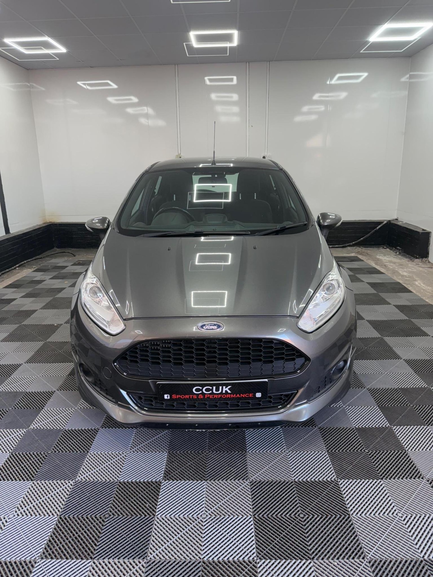 Used Ford Fiesta 2016 for sale - 76211763: Photo 2