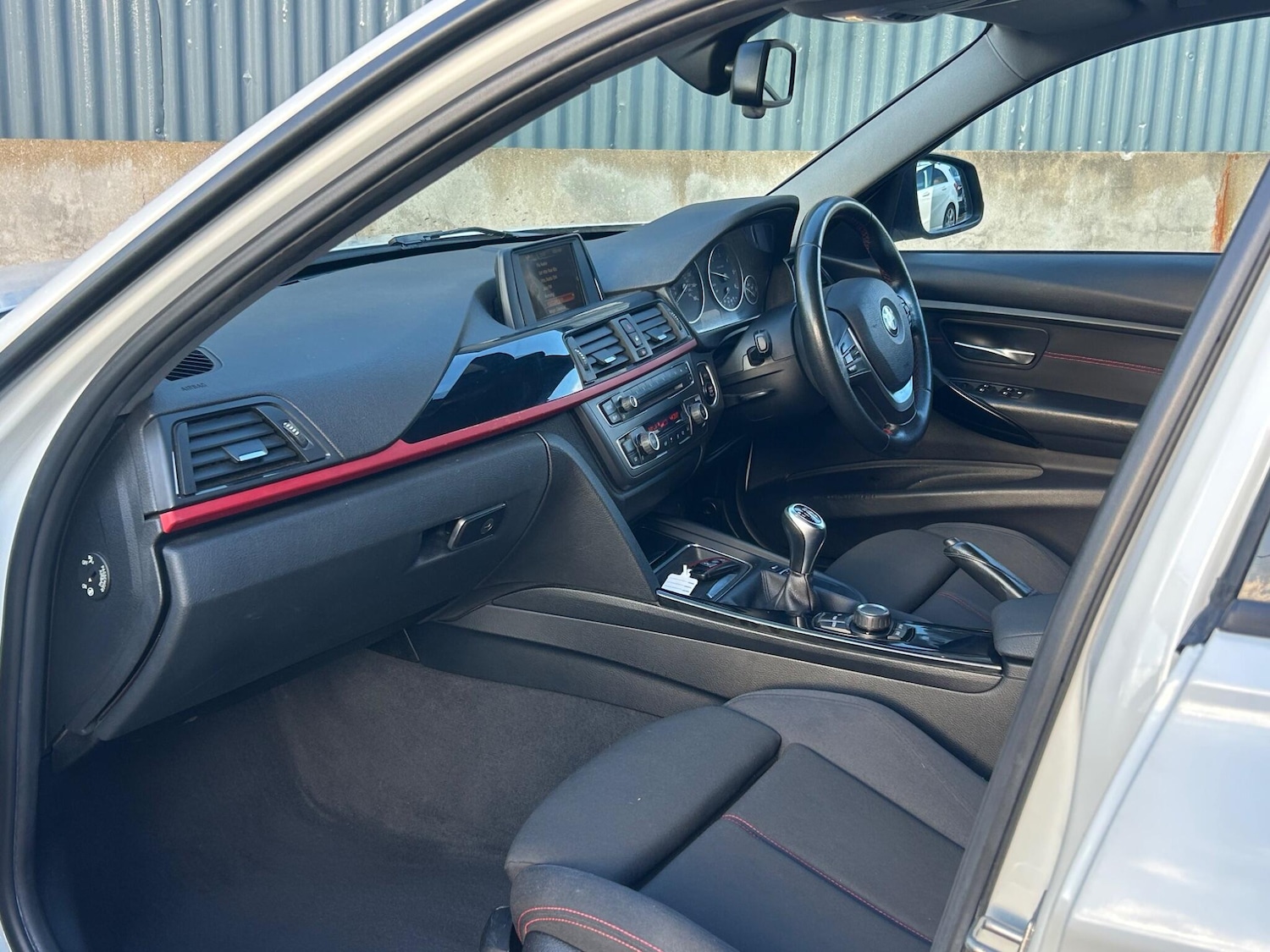 Used BMW 3 Series 2015 for sale - 77377606: Photo 51