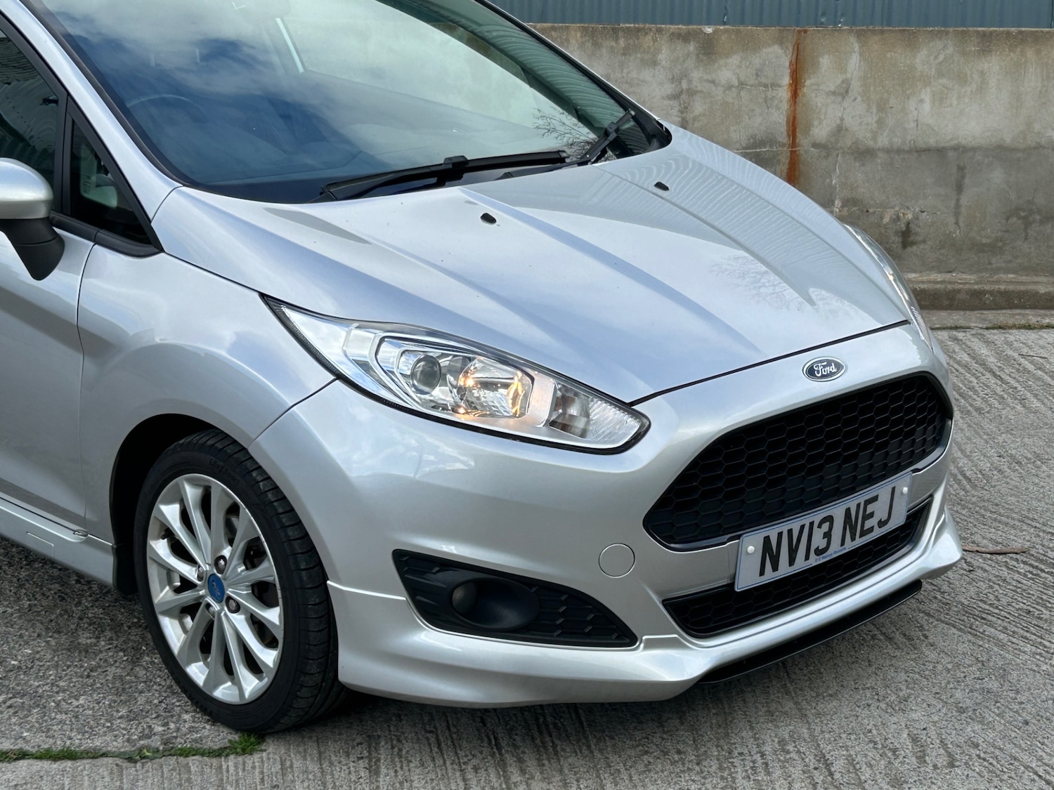 Used Ford Fiesta 2013 for sale - 76452461: Photo 2